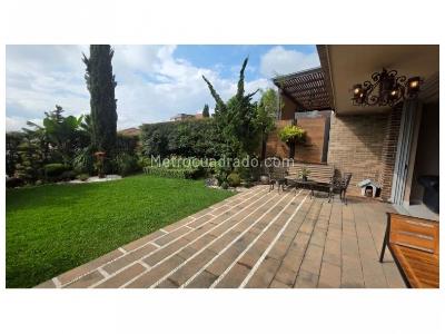 Casa de 3 alcobas en venta en El Poblado, Medellín, 223 m² · foto 16 de 20