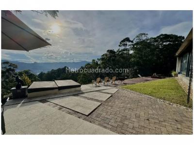 Casa de 3 alcobas en venta en El Poblado, Medellín, 412 m² · foto 9 de 20