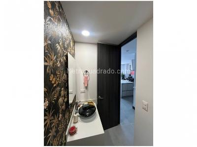 Apartamento de 3 alcobas en venta en El Poblado, Medellín, 91 m² · foto 9 de 20