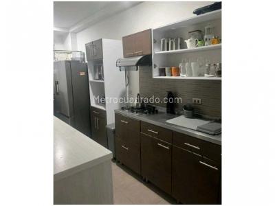Apartamento de 3 alcobas en venta en El Poblado, Medellín, 74 m² · foto 2 de 13