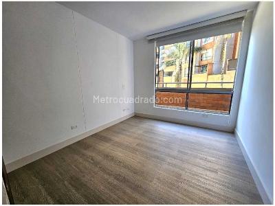 Apartamento de 3 alcobas en venta en Loma Del Chocho, Envigado, 151 m² · foto 10 de 20
