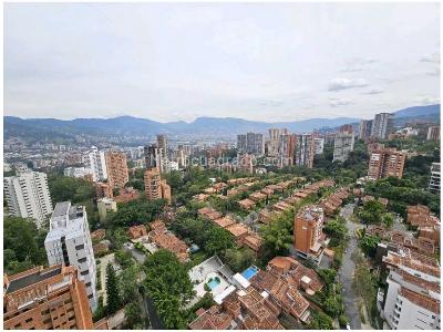 Apartamento de 2 alcobas en venta en El Poblado, Medellín, 111 m² · foto 7 de 9