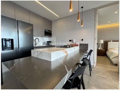 Apartamento de 2 alcobas en venta en El Poblado, Medellín, 90 m² · foto 4 de 15