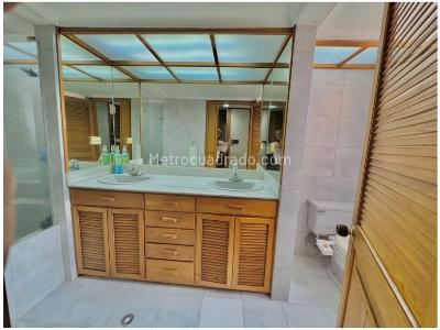 Apartamento en venta en El Poblado, Medellín · foto 18 de 20