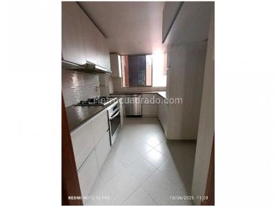 Apartamento de 4 alcobas en venta en Laureles, Medellín, 161 m² · foto 11 de 20
