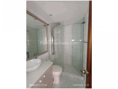 Apartamento de 4 alcobas en venta en Laureles, Medellín, 161 m² · foto 17 de 20