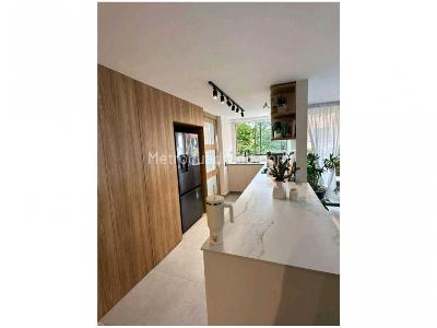 Apartamento de 3 alcobas en venta en El Poblado, Medellín, 112 m² · foto 3 de 6