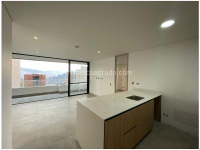 Apartamento de 1 alcoba en venta en El Poblado, Medellín, 67 m² · foto 2 de 18