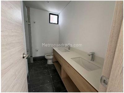 Apartamento de 1 alcoba en venta en El Poblado, Medellín, 67 m² · foto 11 de 18