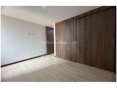 Apartamento de 3 alcobas en venta en El Poblado, Medellín, 85 m² · foto 7 de 13