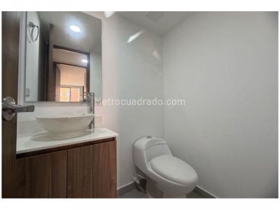 Apartamento de 3 alcobas en venta en El Poblado, Medellín, 85 m² · foto 9 de 13