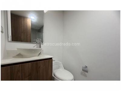 Apartamento de 3 alcobas en venta en El Poblado, Medellín, 85 m² · foto 12 de 13