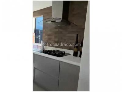 Apartamento de 3 alcobas en venta en La Mota, Medellín, 171 m² · foto 2 de 20