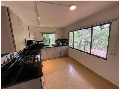 Casa de 4 alcobas en venta en La Doctora, Sabaneta, 1588 m² · foto 4 de 20