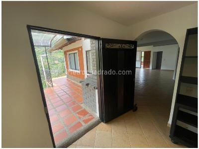Casa de 4 alcobas en venta en La Doctora, Sabaneta, 1588 m² · foto 17 de 20