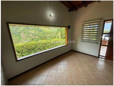 Casa de 4 alcobas en venta en La Doctora, Sabaneta, 1588 m² · foto 18 de 20
