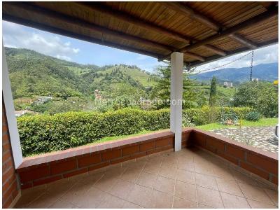 Casa de 4 alcobas en venta en La Doctora, Sabaneta, 1588 m² · foto 19 de 20