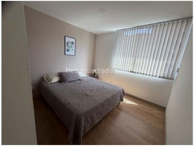 Apartamento de 2 alcobas en venta en El Poblado, Medellín, 79 m² · foto 7 de 20