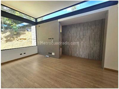 Casa de 3 alcobas en venta en Alto De Las Palmas, Envigado, 331 m² · foto 9 de 20