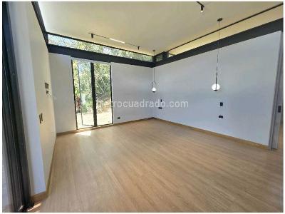 Casa de 3 alcobas en venta en Alto De Las Palmas, Envigado, 331 m² · foto 11 de 20