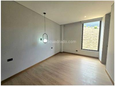 Casa de 3 alcobas en venta en Alto De Las Palmas, Envigado, 331 m² · foto 16 de 20