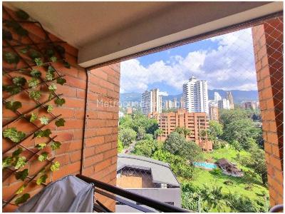 Apartamento de 3 alcobas en venta en El Poblado, Medellín, 140 m² · foto 8 de 15