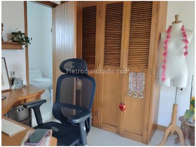 Casa de 4 alcobas en venta en Loma De Las Brujas, Envigado, 140 m² · foto 10 de 20