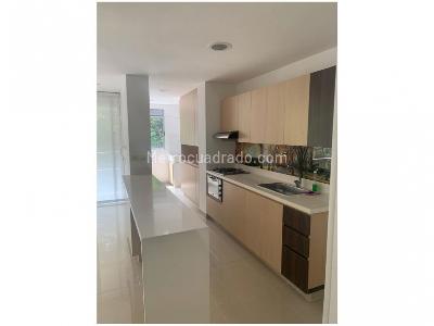 Apartamento en venta en El Poblado, Medellín · foto 1 de 16