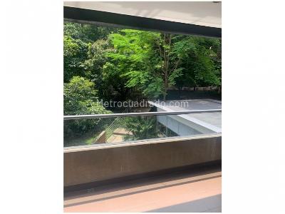 Apartamento en venta en El Poblado, Medellín · foto 2 de 16