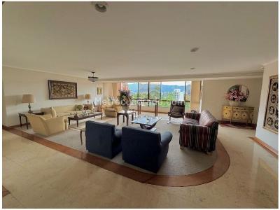 Apartamento de 4 alcobas en venta en El Poblado, Medellín, 227 m² · foto 1 de 20