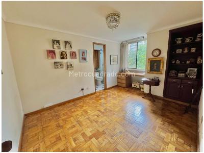 Apartamento de 4 alcobas en venta en El Poblado, Medellín, 227 m² · foto 11 de 20