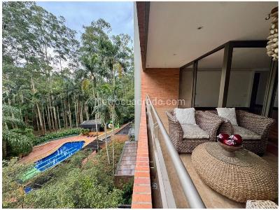 Apartamento de 3 alcobas en venta en El Poblado, Medellín, 245 m² · foto 4 de 20