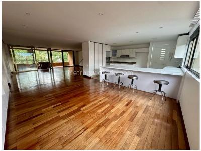 Apartamento de 3 alcobas en venta en El Poblado, Medellín, 245 m² · foto 10 de 20