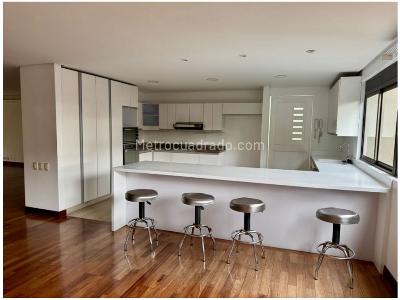 Apartamento de 3 alcobas en venta en El Poblado, Medellín, 245 m² · foto 12 de 20