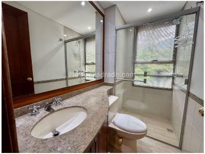 Apartamento de 3 alcobas en venta en El Poblado, Medellín, 245 m² · foto 20 de 20