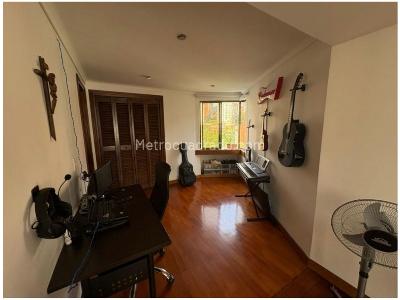 Apartamento de 4 alcobas en venta en El Poblado, Medellín, 280 m² · foto 8 de 17