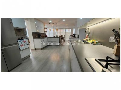 Casa de 5 alcobas en venta en San Remo, Sabaneta, 528 m² · foto 3 de 20