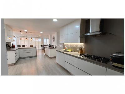 Casa de 5 alcobas en venta en San Remo, Sabaneta, 528 m² · foto 7 de 20