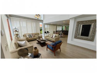 Casa de 5 alcobas en venta en San Remo, Sabaneta, 528 m² · foto 12 de 20