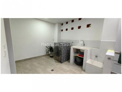 Casa de 5 alcobas en venta en San Remo, Sabaneta, 528 m² · foto 17 de 20