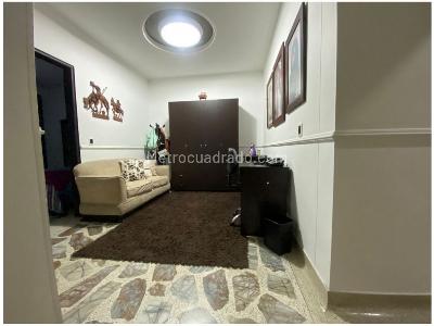 Apartamento de 4 alcobas en venta en Laureles, Medellín, 144 m² · foto 4 de 20