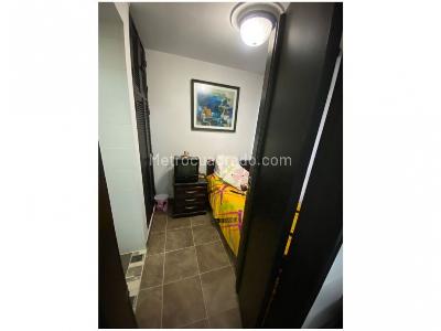 Apartamento de 4 alcobas en venta en Laureles, Medellín, 144 m² · foto 8 de 20