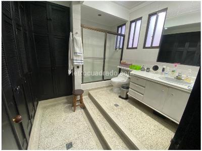 Apartamento de 4 alcobas en venta en Laureles, Medellín, 144 m² · foto 19 de 20