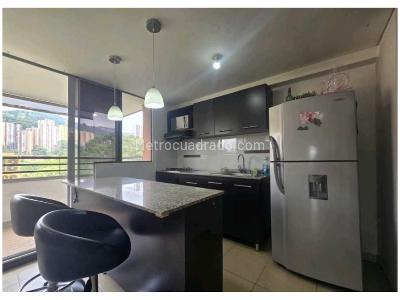 Apartamento de 3 alcobas en venta en Belen La Mota, Medellín, 69 m² · foto 2 de 20