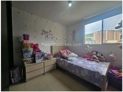 Apartamento de 3 alcobas en venta en Belen La Mota, Medellín, 69 m² · foto 12 de 20