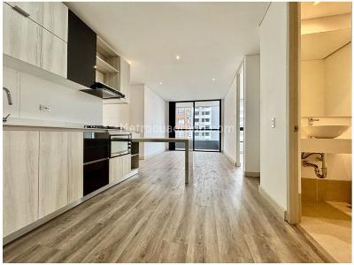 Apartamento de 1 alcoba en venta en El Poblado, Medellín, 56 m² · foto 2 de 16