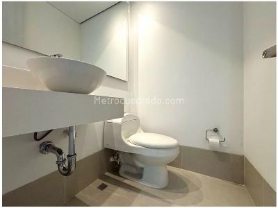 Apartamento de 1 alcoba en venta en El Poblado, Medellín, 56 m² · foto 15 de 16