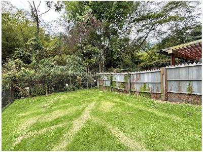 Casa de 3 alcobas en venta en Transversal Intermedia, Envigado, 233 m² · foto 11 de 20