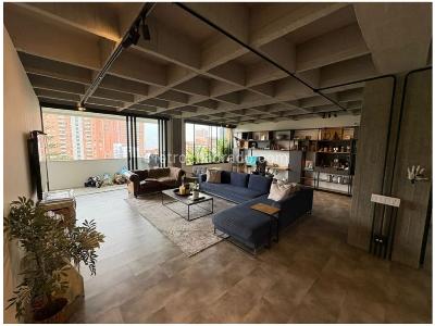 Apartamento de 3 alcobas en venta en El Poblado, Medellín, 230 m² · foto 2 de 16