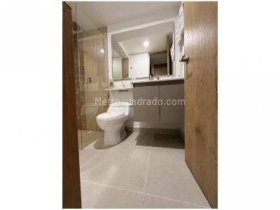 Apartamento de 2 alcobas en venta en El Poblado, Medellín, 73 m² · foto 4 de 17